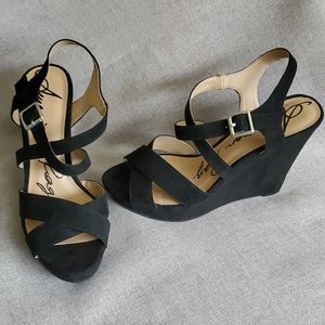 American Rag Rachey Platform Wedge Sandal Size 9